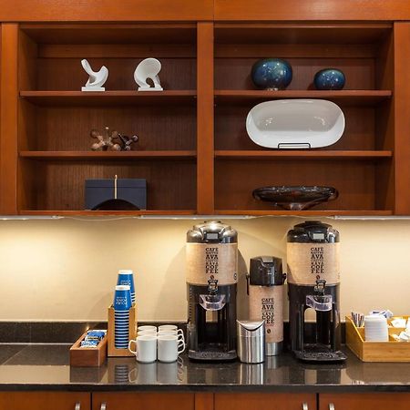 מוריסוויל Four Points By Sheraton Raleigh Durham Airport מראה חיצוני תמונה