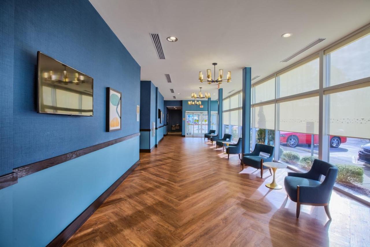 מוריסוויל Four Points By Sheraton Raleigh Durham Airport מראה חיצוני תמונה
