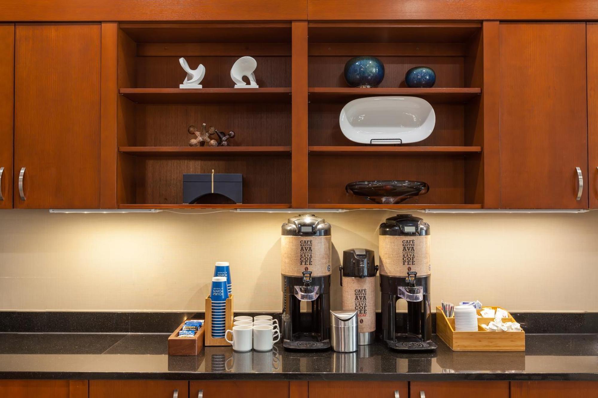 מוריסוויל Four Points By Sheraton Raleigh Durham Airport מראה חיצוני תמונה