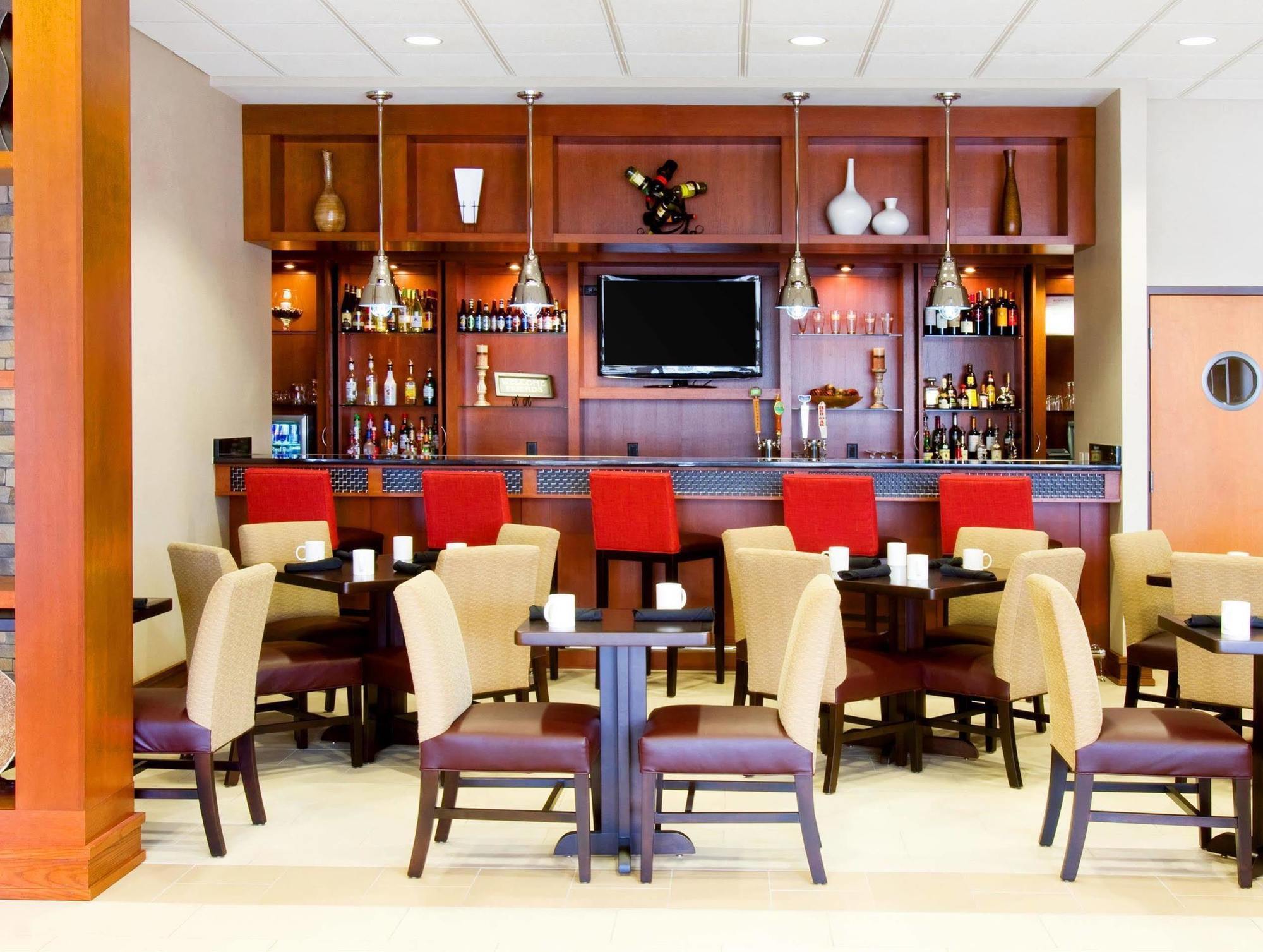 מוריסוויל Four Points By Sheraton Raleigh Durham Airport מראה חיצוני תמונה